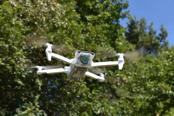 Monitoreo de Ecosistemas drone volador detector de incendios y sequias